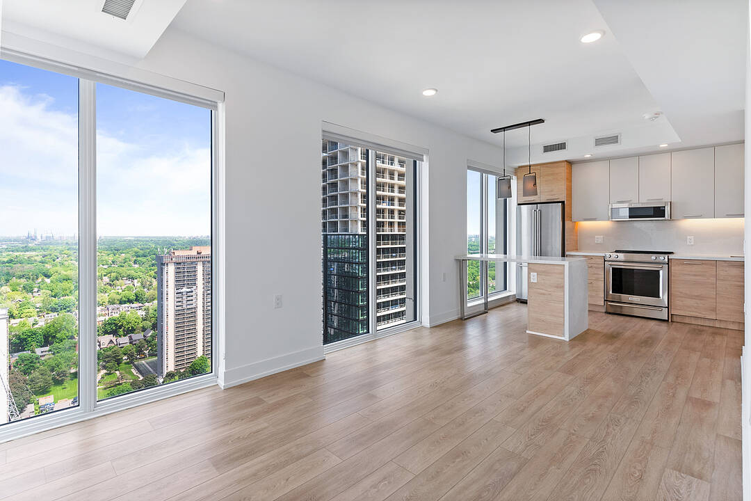 200 Redpath Ave #1802, Toronto, Ontario