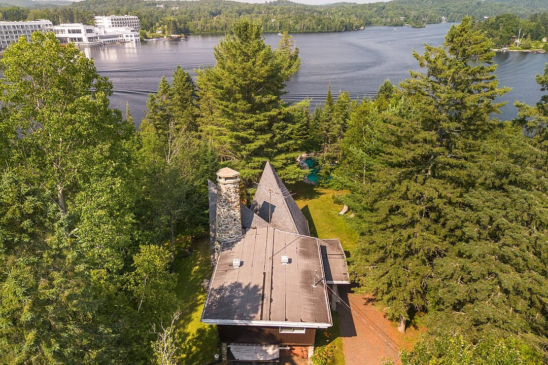 8 Place d'Artois, Estérel, Québec