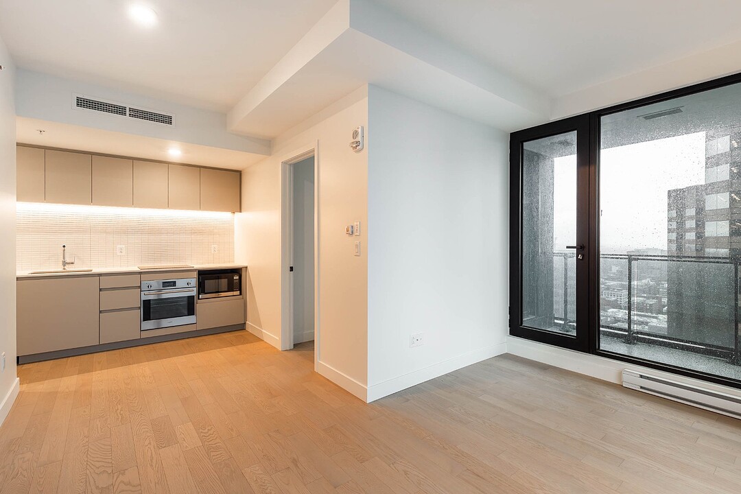 1210 Rue Jeanne-Mance, Apt. 3402, Ville-Marie, Québec