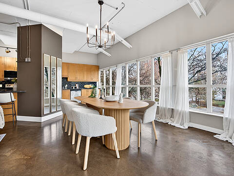 66 Bay St S #305, Hamilton