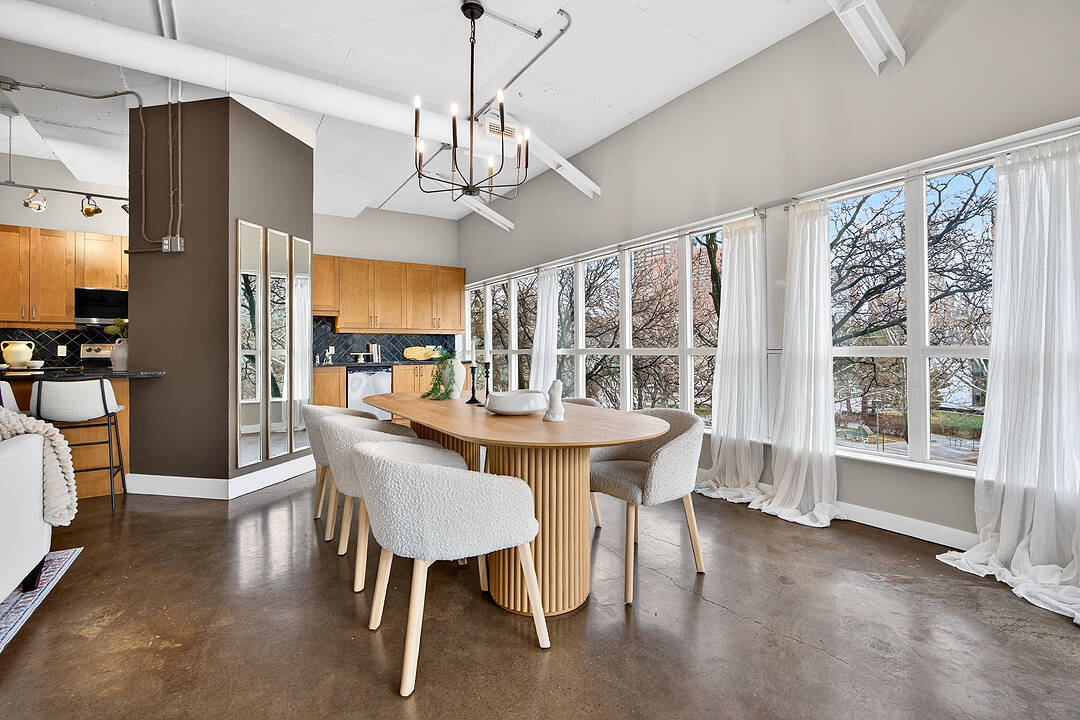 66 Bay St S #305, Hamilton, Ontario