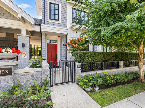 1133 Ridgewood Drive #6, North Vancouver