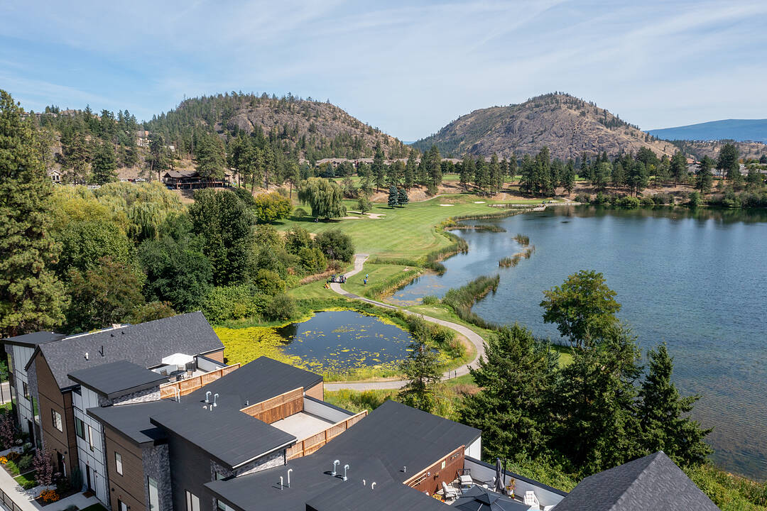 404-2735 Shannon Lake Road, West Kelowna, British Columbia