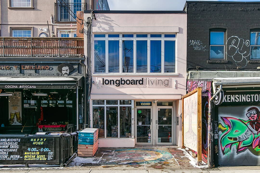 202 Augusta Ave #Main Floor, Toronto, Ontario