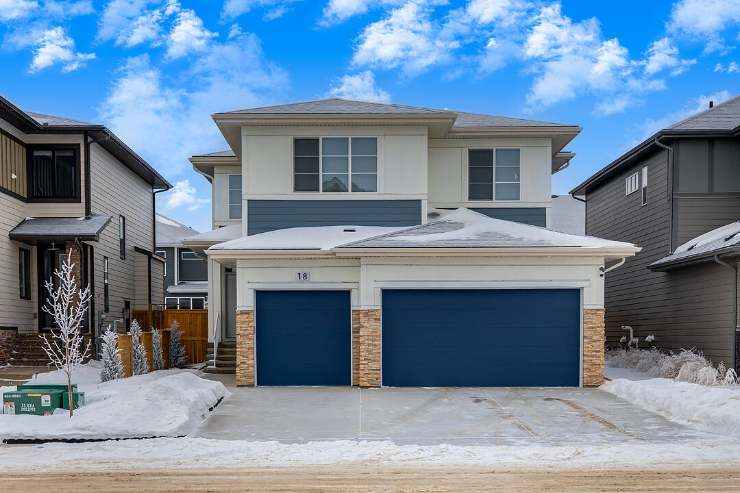 18 South Shore Bay, Chestermere, Alberta