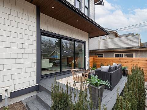 365 W 16th Avenue, Vancouver