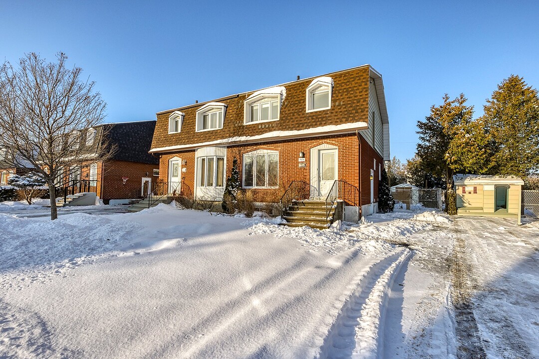 489 Rue de Brion, Boucherville, Quebec