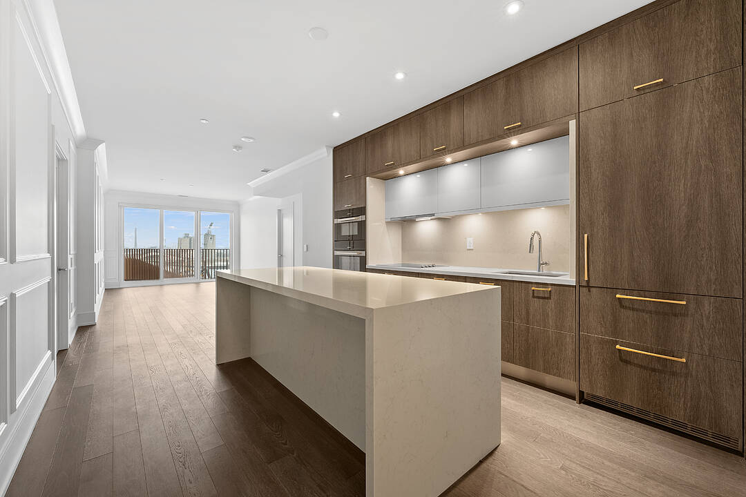 155 Merchants' Wharf #610, Toronto, Ontario