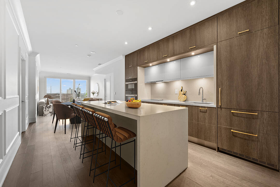 155 Merchants' Wharf #610, Toronto, Ontario