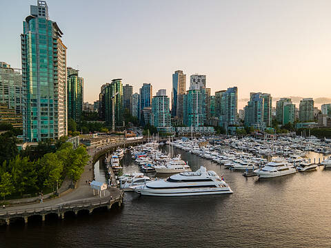 1002 499 Broughton Street, Vancouver