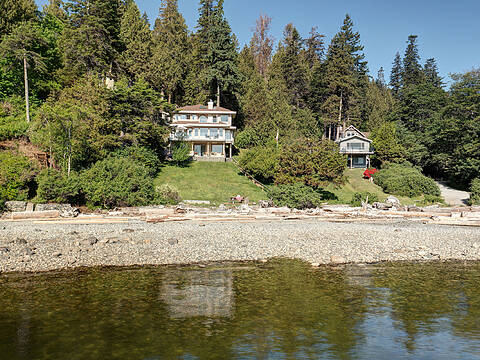 7659 Redrooffs Road, Halfmoon Bay