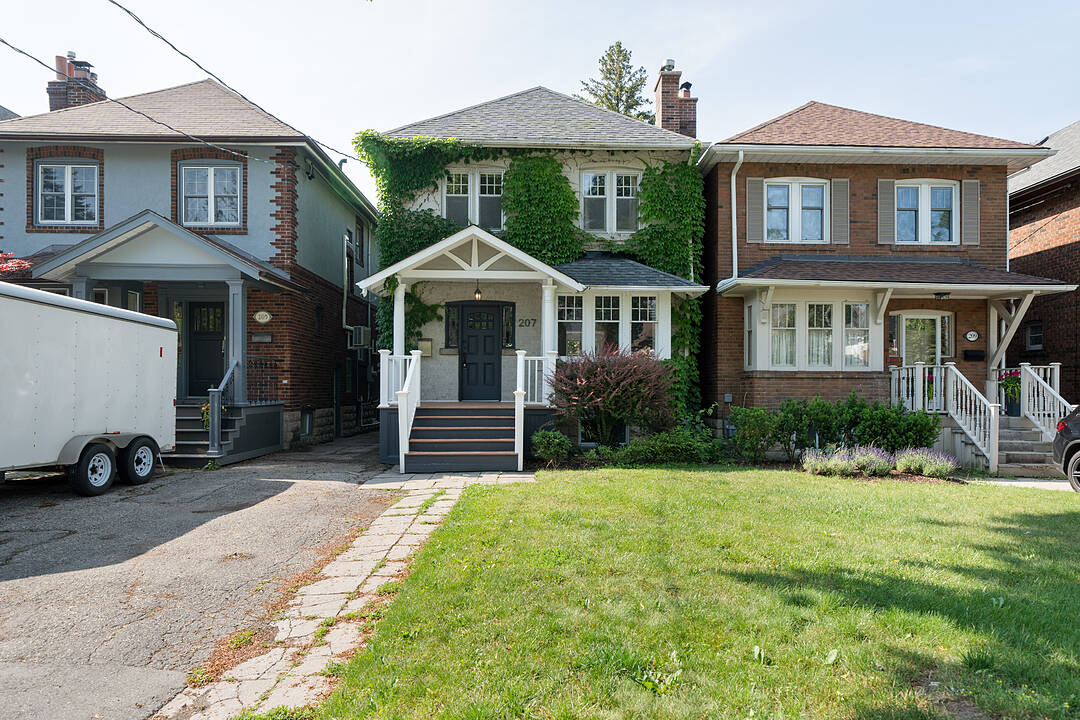 207 Glengrove Ave W, Toronto, Ontario