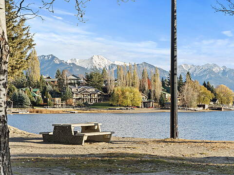 1 Stoddart Estates Drive, Windermere