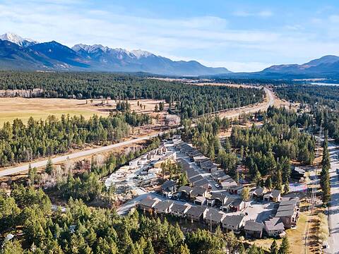 2 Stoddart Estates Drive, Windermere