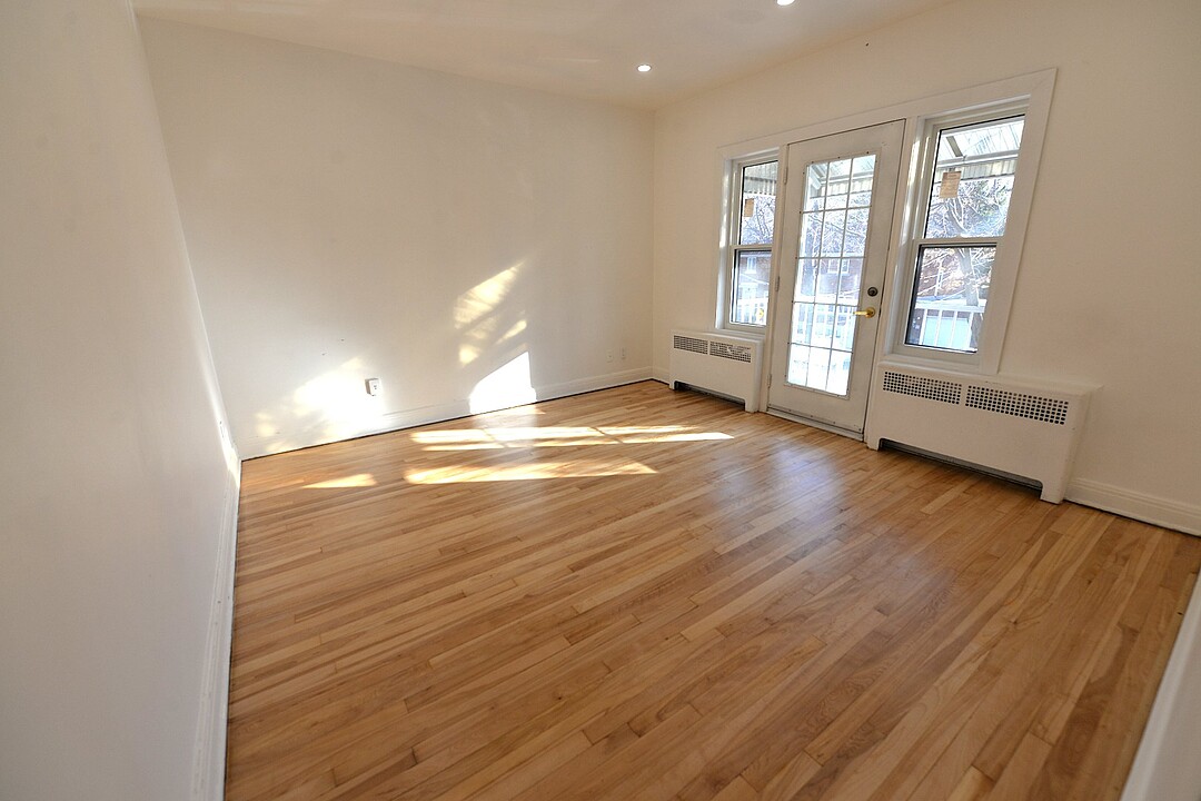 973 Rue Tait, Apt. 4, Saint-Laurent, Québec