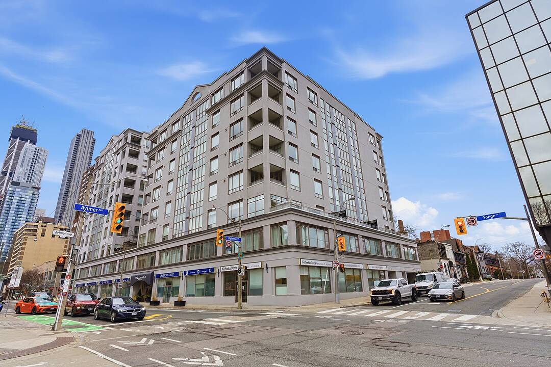 980 Yonge St #711, Toronto, Ontario
