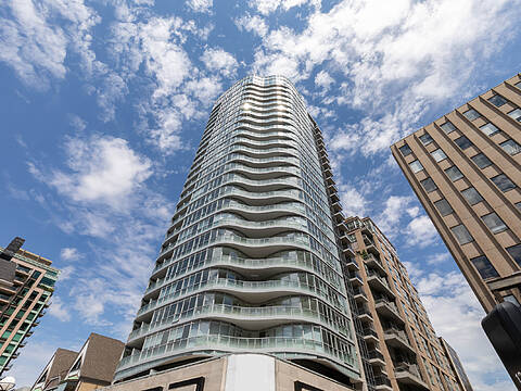 88 Cumberland St #906, Toronto