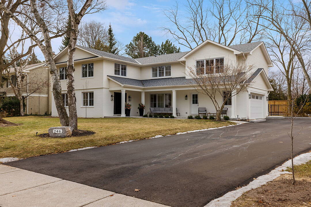 246 Cairncroft Rd, Oakville, Ontario