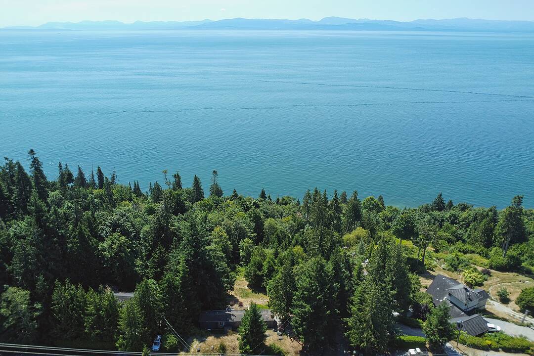 7949 Redrooffs Road, Halfmoon Bay, British Columbia