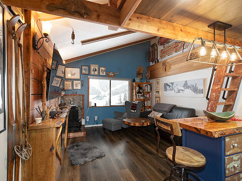 21000 Enzian Way #601B, Mission