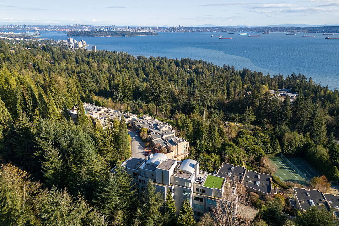 3105 Deer Ridge Drive #701, West Vancouver, British Columbia