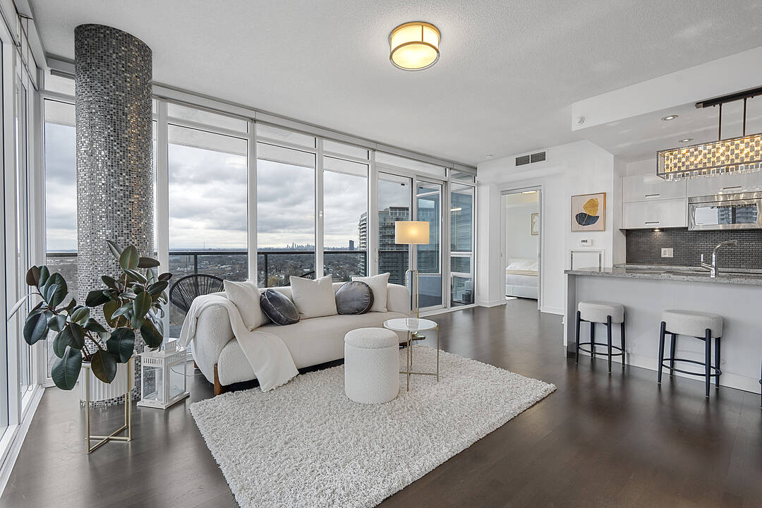 88 Park Lawn Rd #2605, Toronto, Ontario