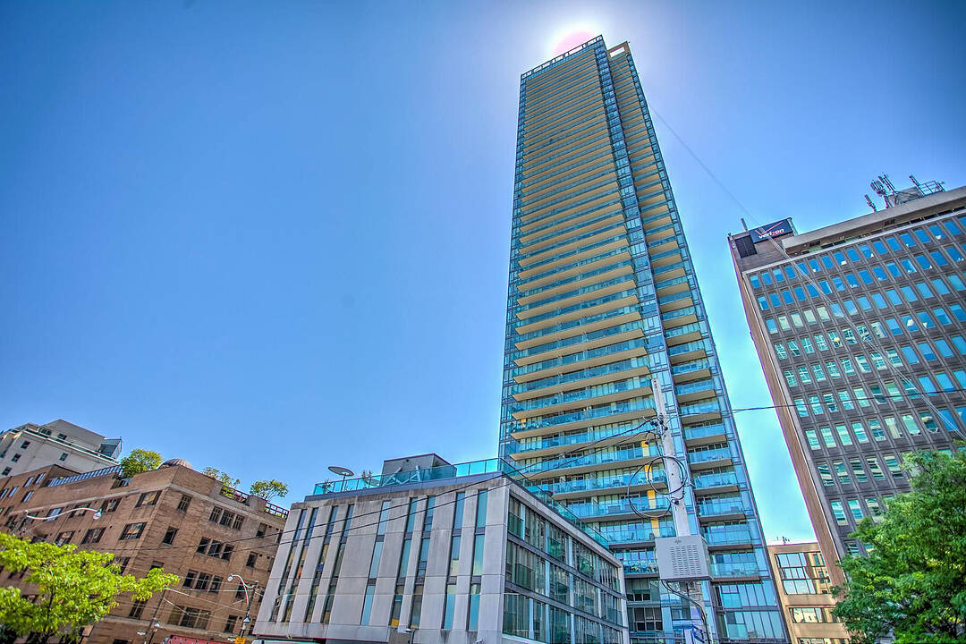 33 Lombard St #1908, Toronto, Ontario