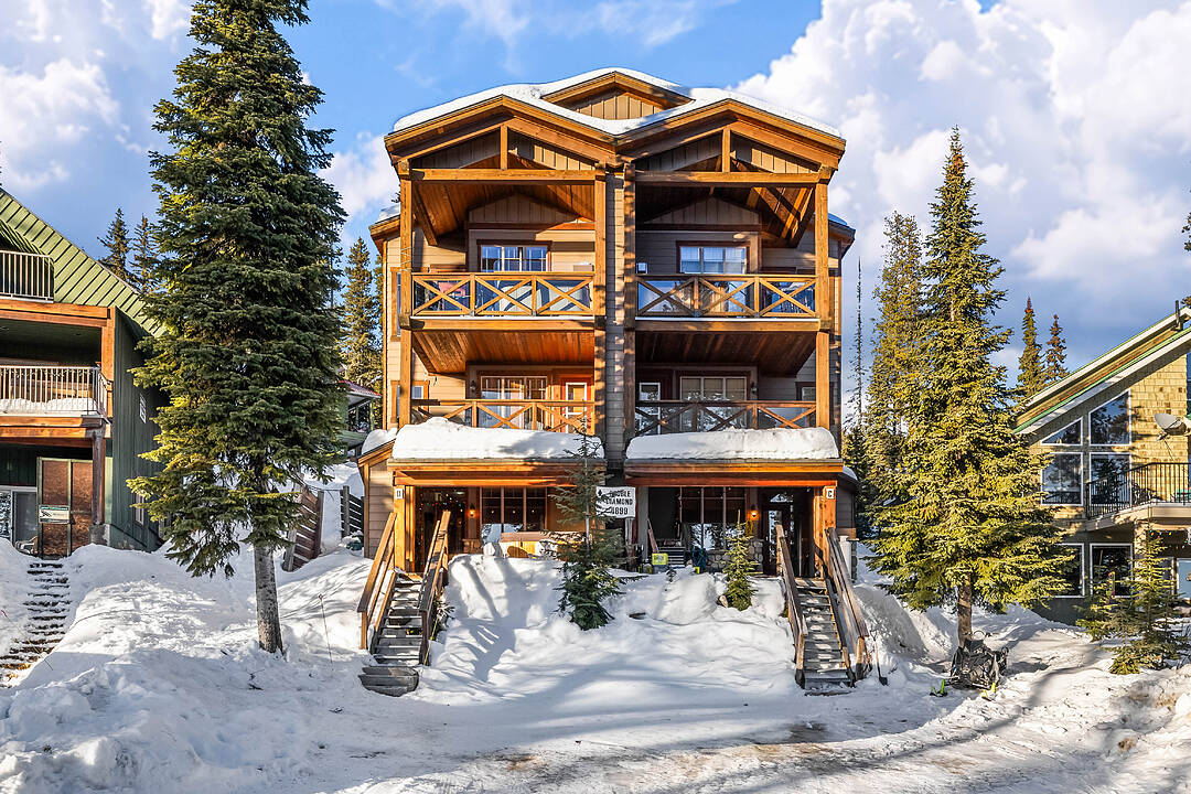 D-4899 Snowpines Road, Big White, British Columbia