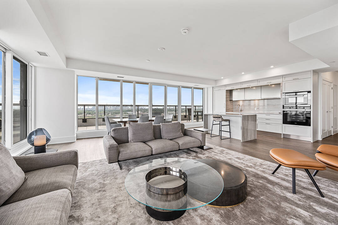 30 Inn On The Park Dr #2909, Toronto, Ontario