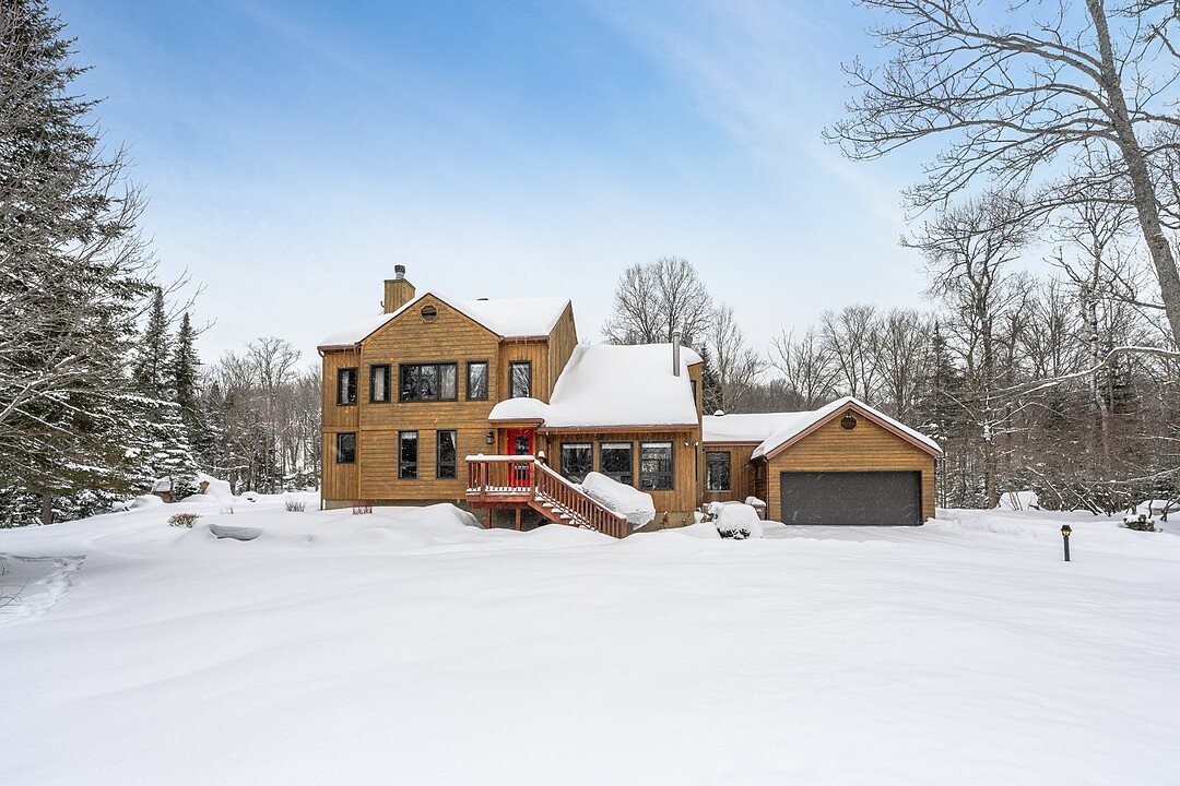 11 Av. de Versailles, Estérel, Québec