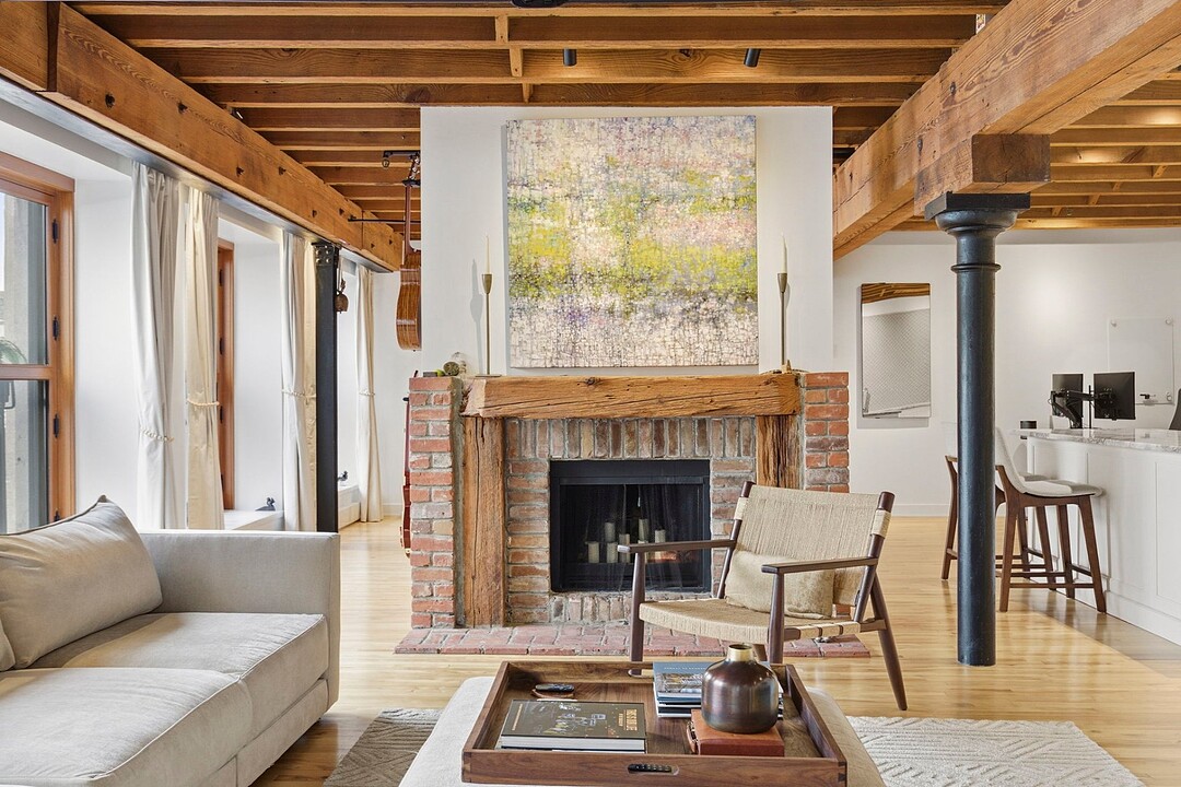 60 Rue De Brésoles, Apt. 301, Ville-Marie, Québec