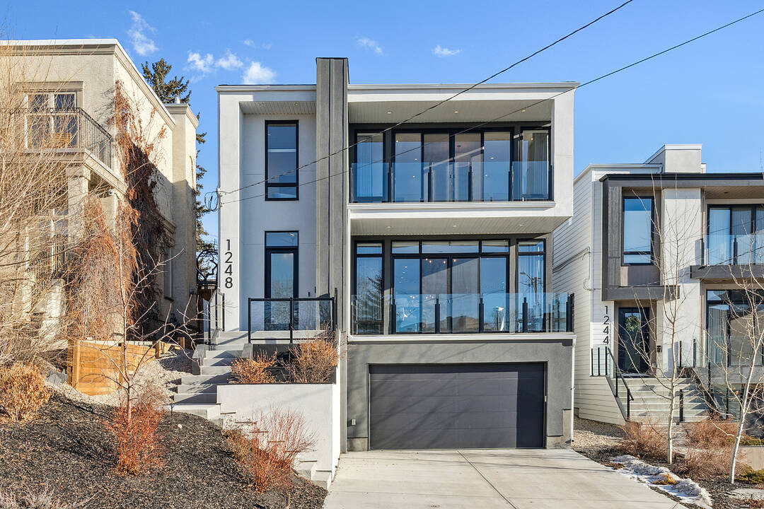 1248 16A Street NW, Calgary, Alberta