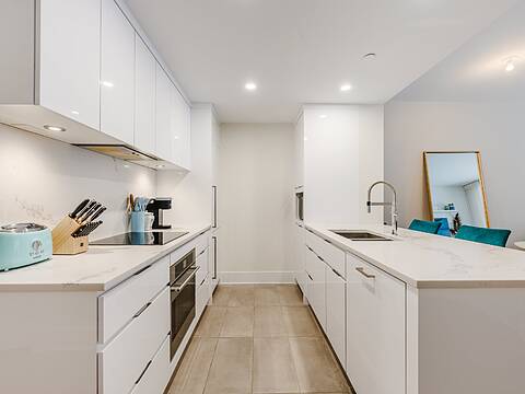 360 Rue Atateken, Apt. 201, Ville-Marie