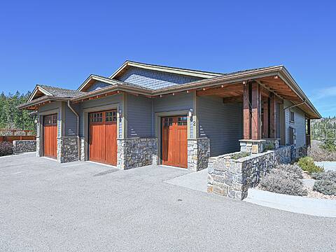 2K-101 Dormie Drive, Vernon