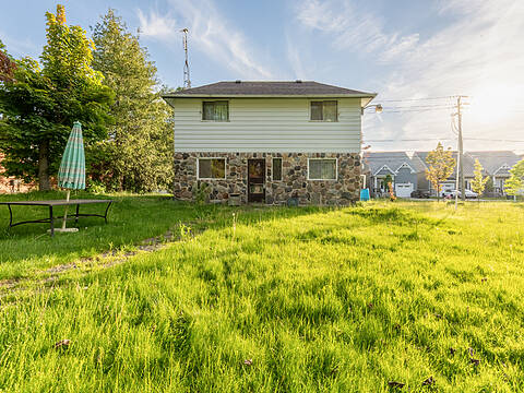 19 62nd Street S, Wasaga Beach