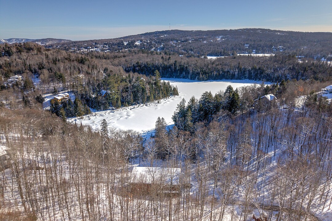 1013 Rue de la Corniche, Morin-Heights, Quebec