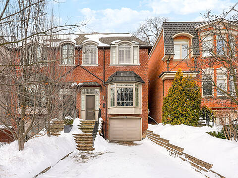 126 Farnham Ave, Toronto