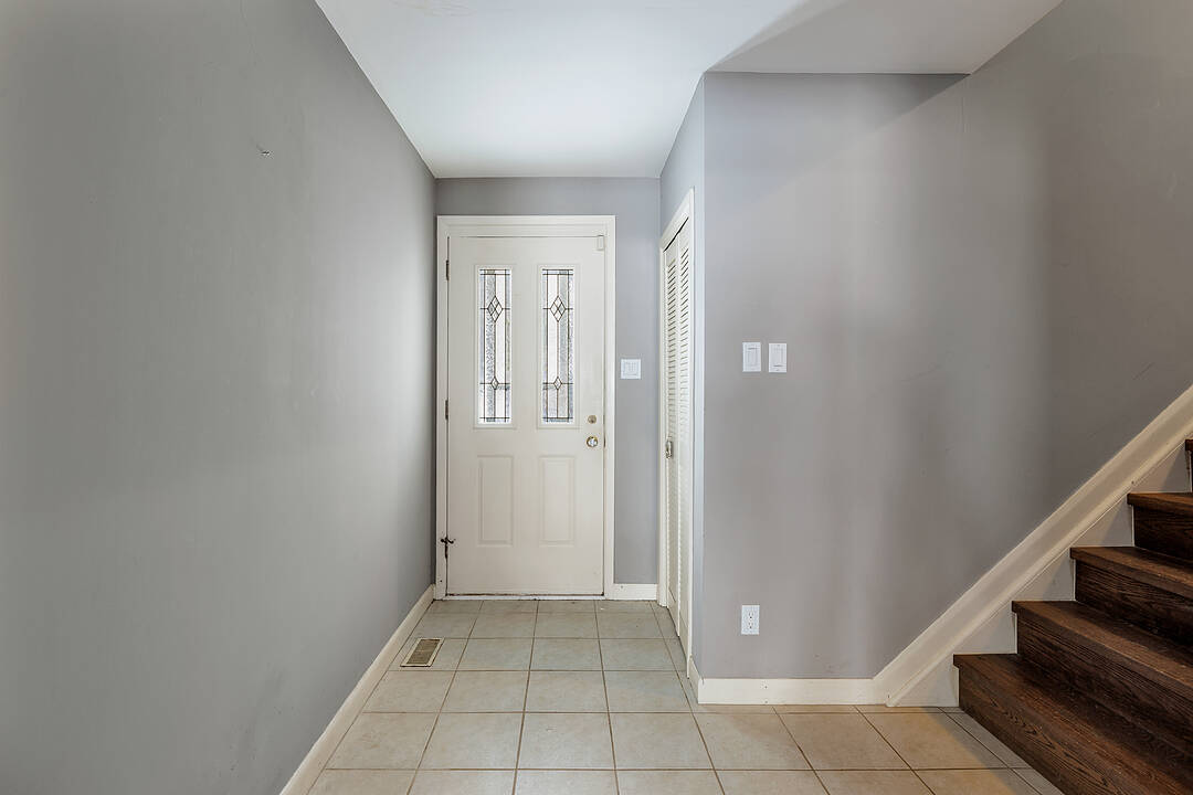 272 Pinehurst Dr, Oakville, Ontario