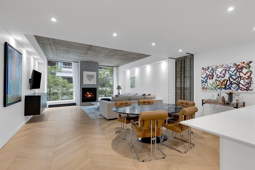 445 Av. Viger O., Apt. TH315, Ville-Marie, Québec