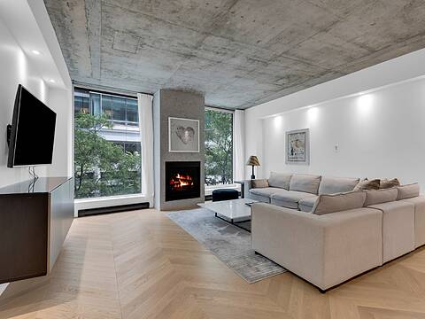 445 Av. Viger O., Apt. 315, Ville-Marie