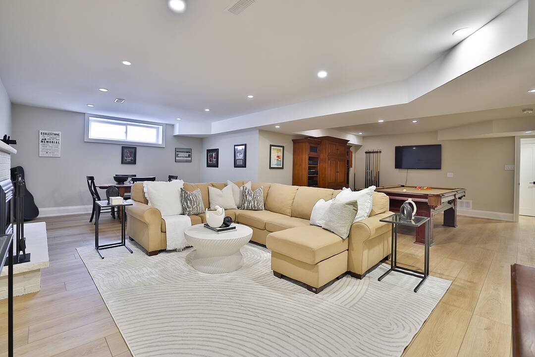 2464 Deer Run Ave, Oakville, Ontario