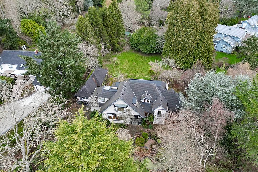 2930 Sea View Road, Saanich, British Columbia