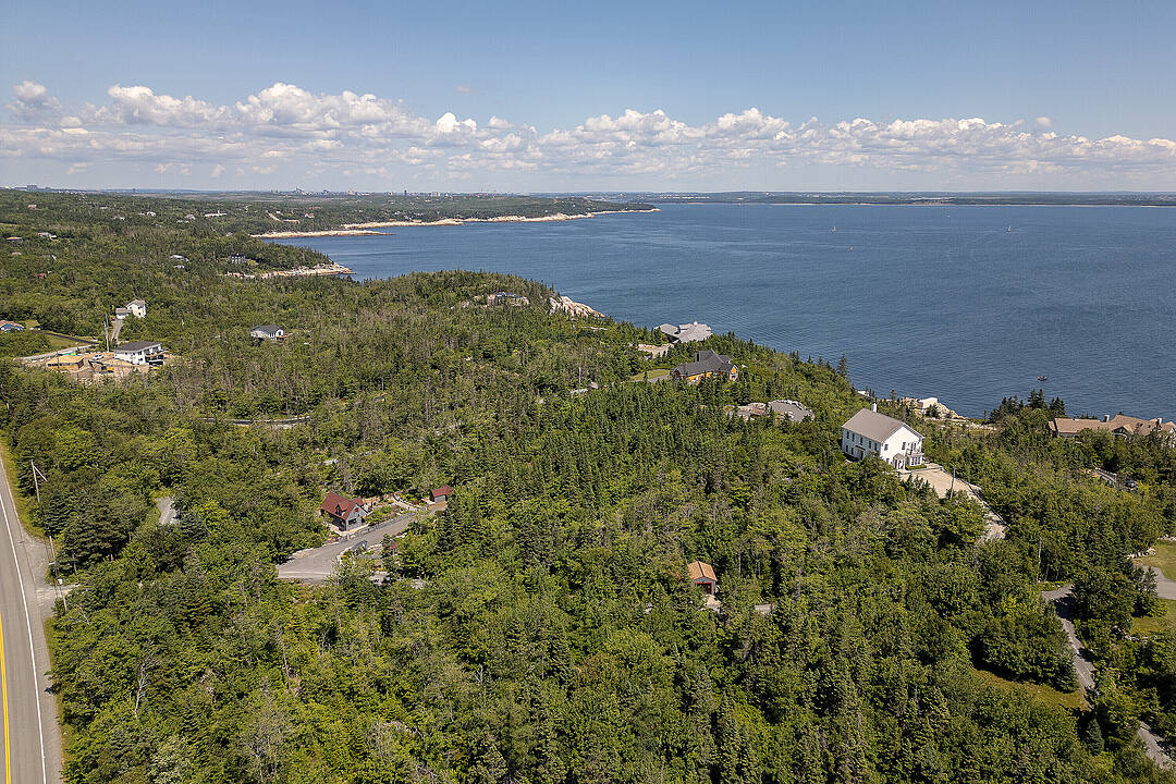 10 Shipping Lane, Halibut Bay, Nova Scotia