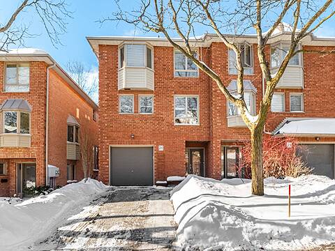 125 Weldrick Rd W #20, Richmond Hill