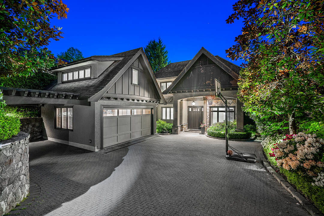 2312 Kings Avenue, West Vancouver, British Columbia