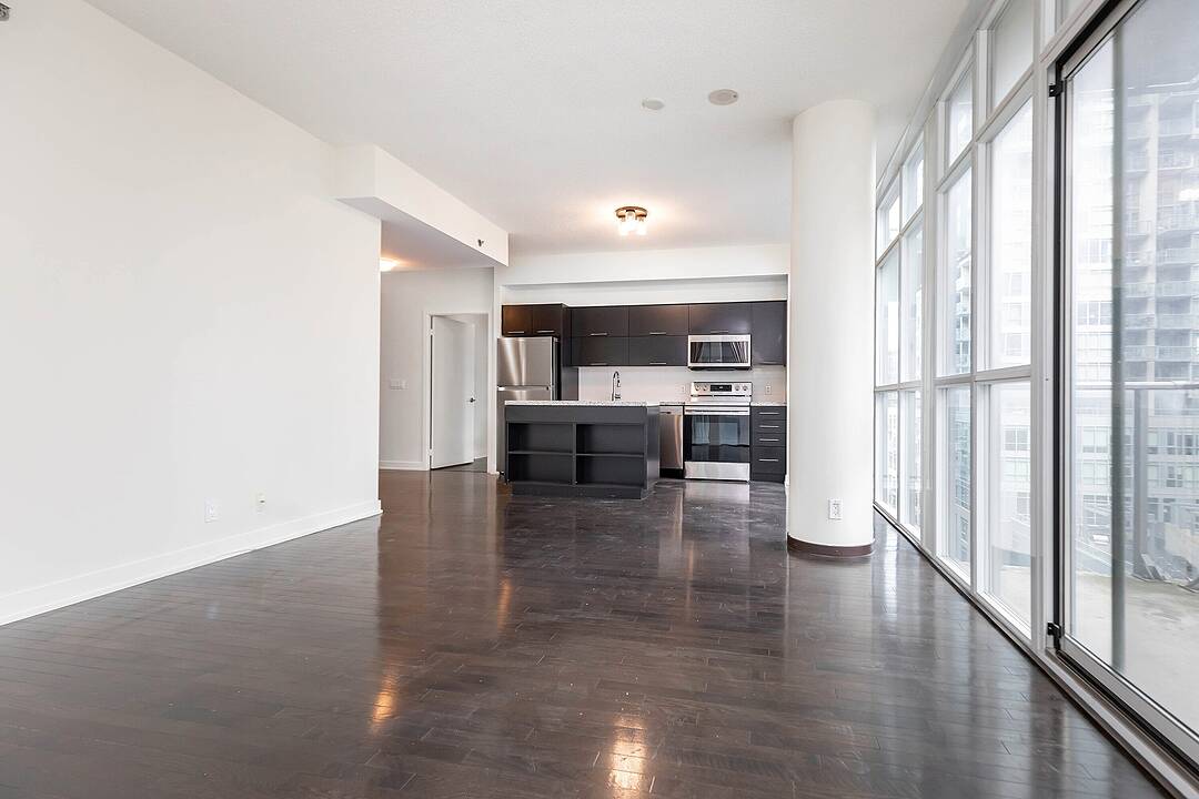 21 Nelson St #1117, Toronto, Ontario