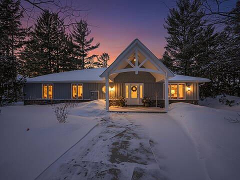 1036 River Rd E, Wasaga Beach