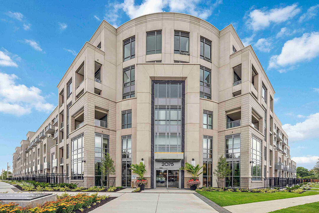 2075 King Rd #405, King City, Ontario