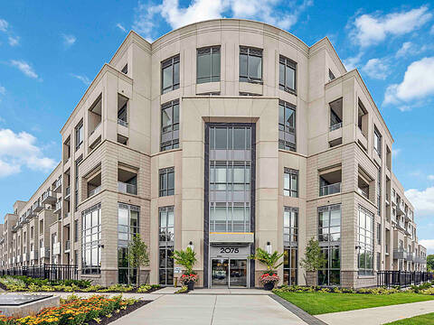 2075 King Rd #405, King City