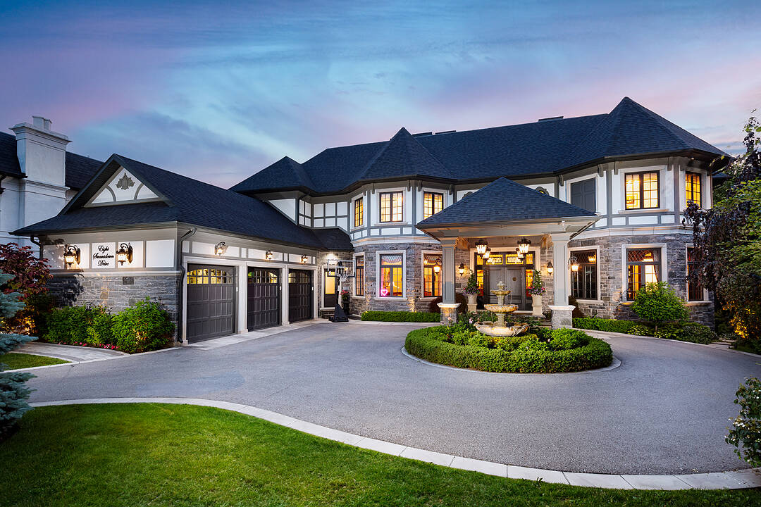 8 Swansdown Dr, Toronto, Ontario